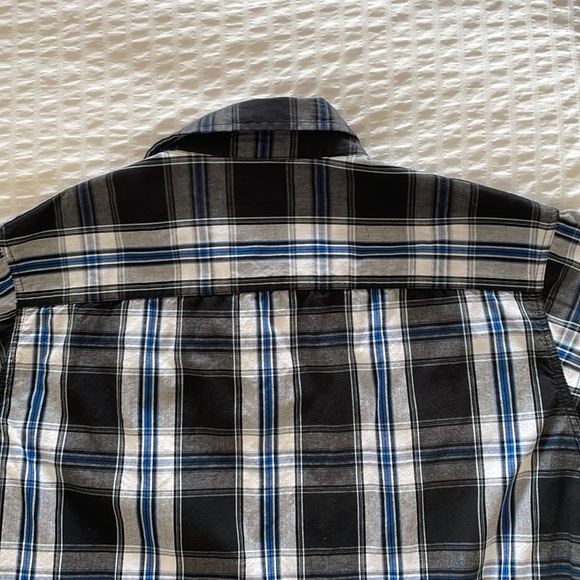 Eighty Eight Men’s Plaid Button-down - Picture 7 of 7